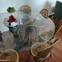 میز نهارخوری برنزی