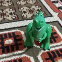 مجسمه دایناسور