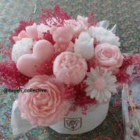 باکس گل شمعی یک هدیه خاص و ماندگار