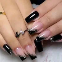 کاشت ناخن فقط و فقط ۵۰۰