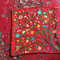 کوسن پته قرمز  دوخته شده آماده استفاده