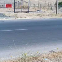 زمین ۴دیواری ۶۱۱متر با ۲۸متر بر