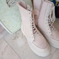 بوت دخترانه