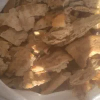 ۲۰ کیسه نان خشک تمیزنانوایی