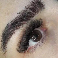انجام و آموزش اکستنشن مژه روسی و میکرو بلید ابرو