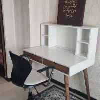 میز تحریر، صندلی گردان، مبل، چهار چرخ کودک، ویترین