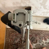 سه پایه دوربین