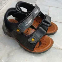 دو جفت دمپایی و صندل شیک