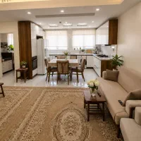 ۸۴متر ۲خواب/لوکیشن قوی/زیر قیمت/صبح دوست