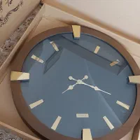 ساعت دیواری چوبی آکبند