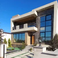 ویلا-دوبلکس-با-معماری-خاص-فول-شیشه-مناسب-خاص-پسندا