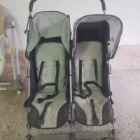 کالسکه دوقلو