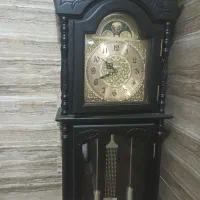 ساعت ایستاده سالم وتمیز