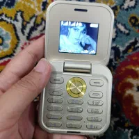 گوشی ساده تاشو طرح آیفن