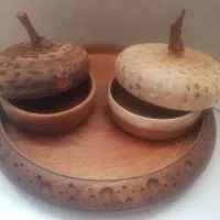 دو عدد شکلات خوری و سینی اوردر خوری