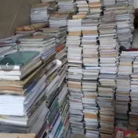 خریدار کتاب جزوه روزنامه کاغذ