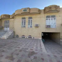 فروش خونه پنج خوابه در ۱۲ متری بانک ملی