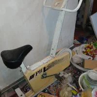 دوچرخه ثابت ورزشی