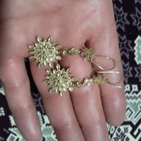 انگشتر و گوشواره و .. طلا به قیمت تابلو