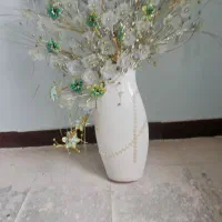 گل مصنوعی با گلدان