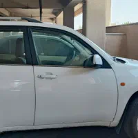 ماشین ام وی ام x33