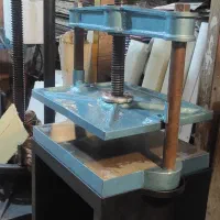 پرس دستی کتاب صحافی