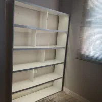 کتابخانه  و ویترین