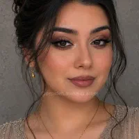 میکاپ و شنیون تخصصی (مطهری)