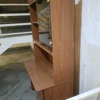 کتاب خانه ومیز کامپیتور