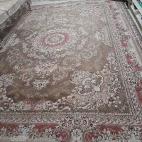 یک جفت فرش ۱۲متری به همراه یک تخت خواب نوزاد