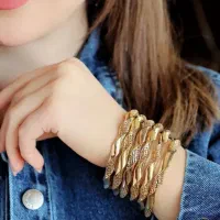 کیا النگوی رنگ ثابت میخاین