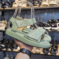 صندل زنانه کرم وسبزوسفید