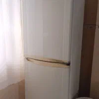 یخچال نیمه فریزر