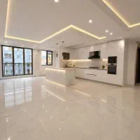 ۱۰۰متر/فول امکانات/خوش نقشه/تاپ لوکیشن