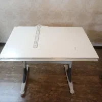 میز نقشه کشی برند شیدکو در حد خیلی نو واقعی