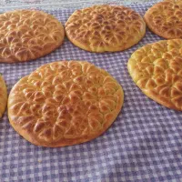شیرمال خانگی قیمت دونه ی ۳۰ هزار تومن