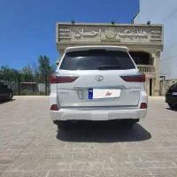 لکسوس ال ایکس ۵۷۰ ‌