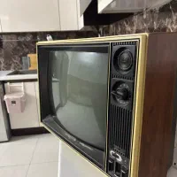 تلویزیون قدیمی نمیدونم کار میکنه یا ن