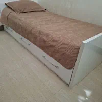 تخت خواب نوجوان و جوان