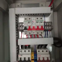 ساخت و مونتاژ انواع تابلو برق سفارشی تک و سه فاز