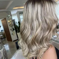 خدمات رنگ مو