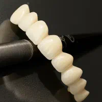 کارآموز لابراتوار دندانسازی خانم