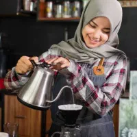 استخدام خانم باریستا در منطقه ی کیان آباد