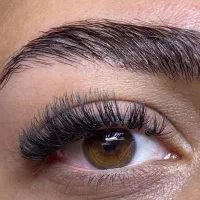 اکستنشن مژه با هزینه ویژه