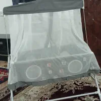 گهواره|تخت و صندلی بچه|سوری, |دیوار