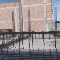 نیازمند نیروی ارماتوربند و قالب بند