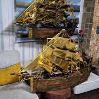 کشتی های بزرگ.وصندوقچه چوبی.