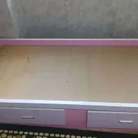 تخت نوجوان صورتی