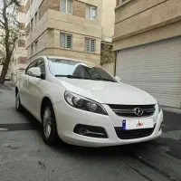 جک جی ۵ j5 اتومات سفید کم کار و تمیز