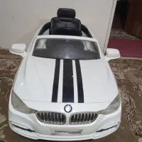 یک عدد ماشین شارژی درب دار بی ام و.درحدنو.